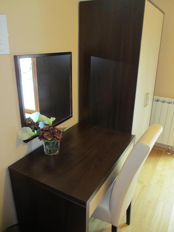 Apartments Manjan Krasno Polje Bilik gambar