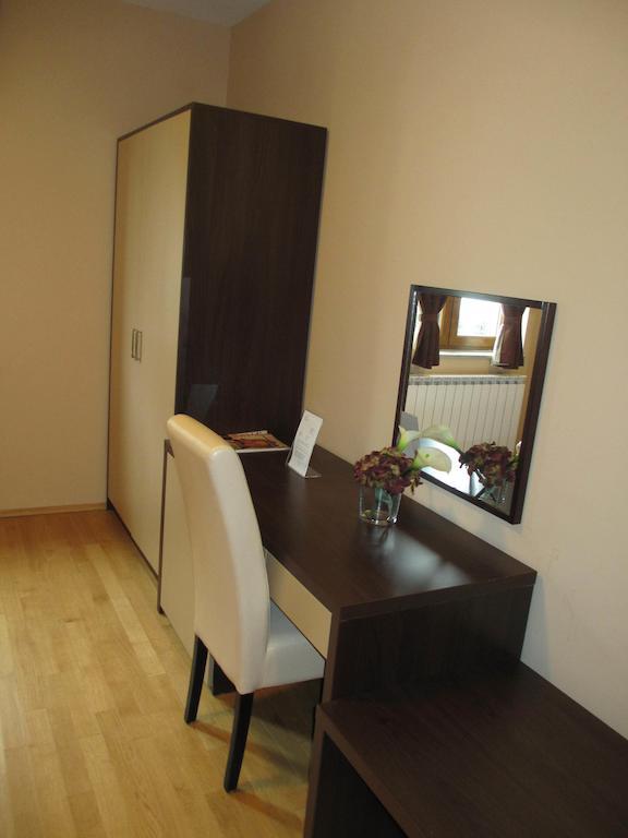 Apartments Manjan Krasno Polje Bilik gambar